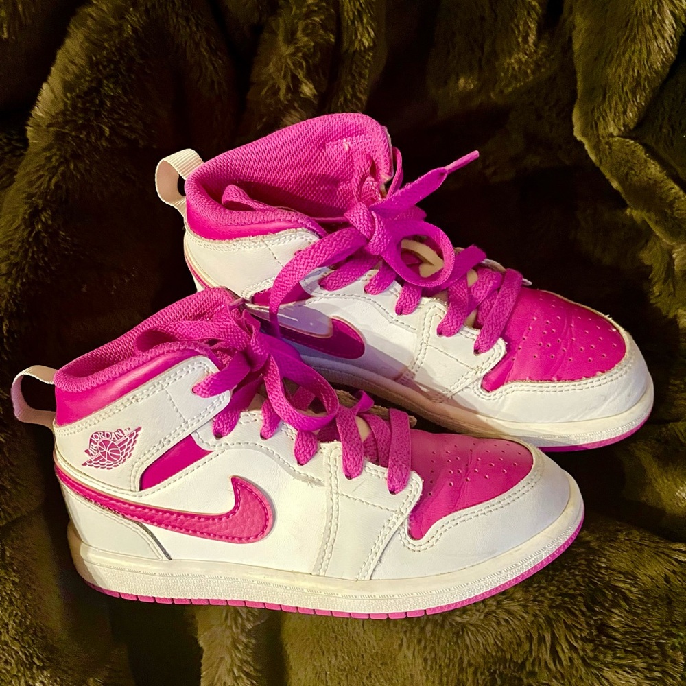 Nike Kids Sneakers in Pink and White